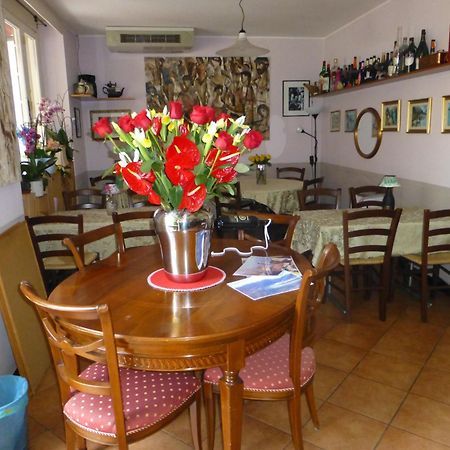 Caffe Del Viaggiatore Valsolda Ngoại thất bức ảnh