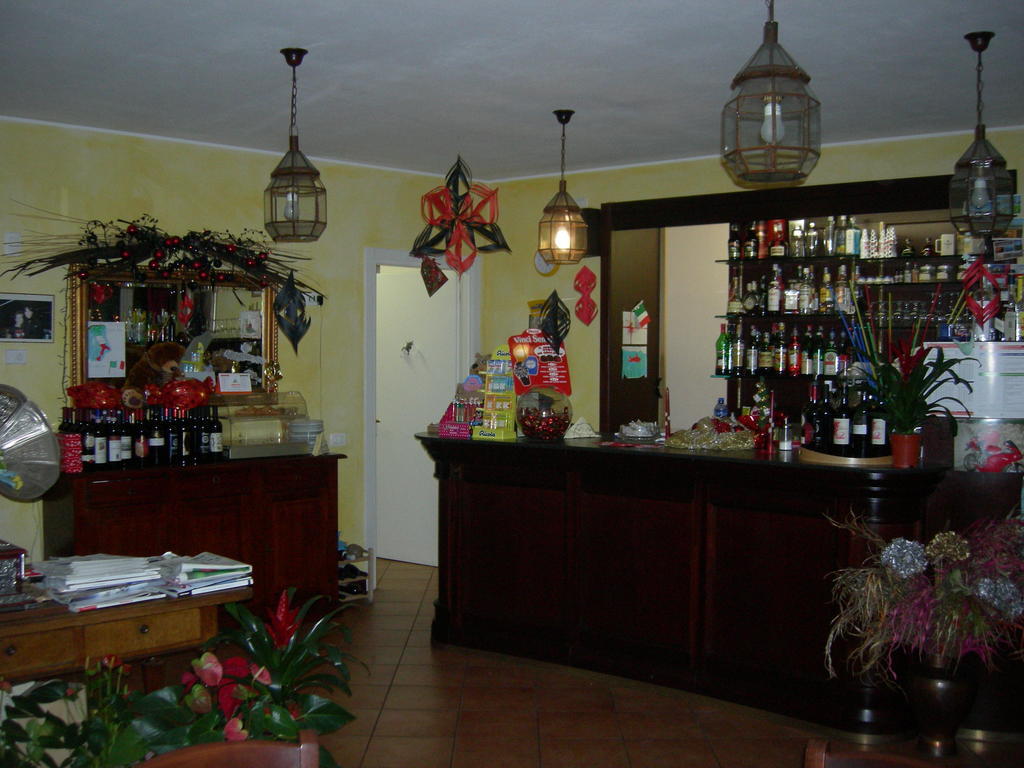 Caffe Del Viaggiatore Valsolda Ngoại thất bức ảnh