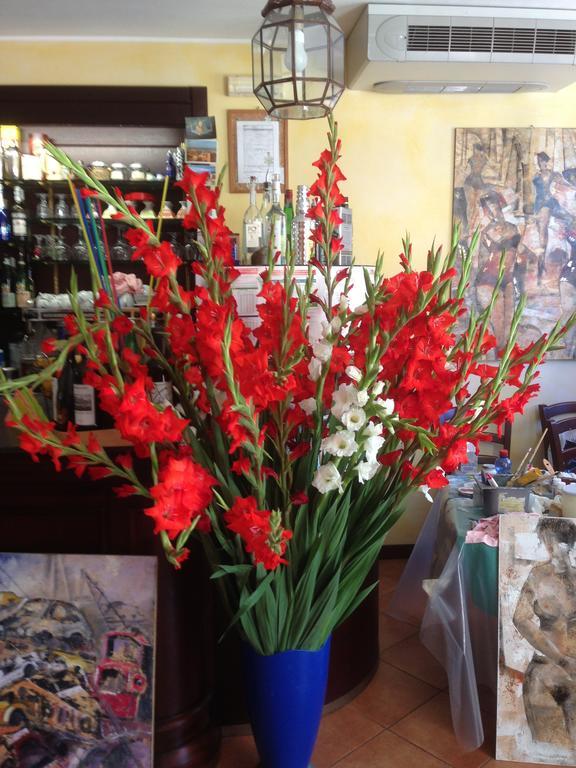 Caffe Del Viaggiatore Valsolda Ngoại thất bức ảnh